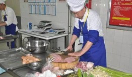 郑州厨师爆料事件视频,揭露后厨黑幕的内幕曝光